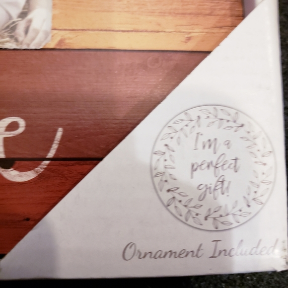 family Picture frame Kirkland brand - Picture 2 of 5